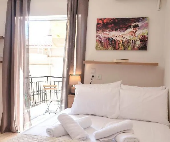 Alongside Waves Apartman *